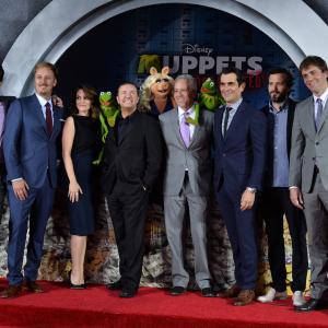 James Bobin Ty Burrell Tina Fey Ricky Gervais David Hoberman Todd Lieberman Nicholas Stoller and Bret McKenzie at event of Muppets Most Wanted 2014
