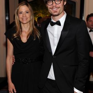 Actors Mira Sorvino L and Christopher Backus attend White House Correspondence Dinner in Washington DC