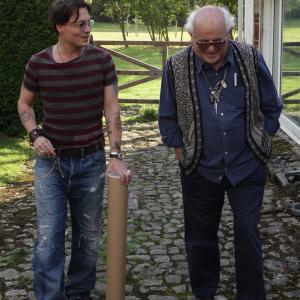 Still of Johnny Depp and Ralph Steadman in For No Good Reason 2012