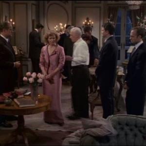 Still of Kelsey Grammer, David Hyde Pierce, John Mahoney and Barbara Babcock in Frasier (1993)