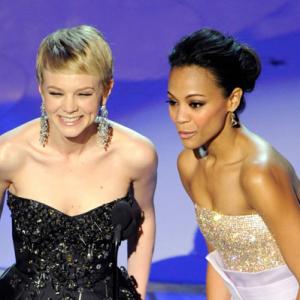 Zoe Saldana and Carey Mulligan at event of The 82nd Annual Academy Awards (2010)