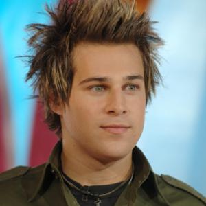 Ryan Cabrera at event of Total Request Live 1999