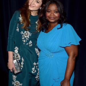 Octavia Spencer and Mary Elizabeth Winstead at event of Smashed (2012)