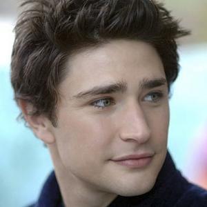 Matt Dallas on set for Kyle XY in Vancouver Canada May 2006
