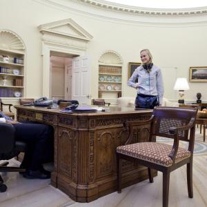 Still of Amy Rice and Barack Obama in By the People: The Election of Barack Obama (2009)