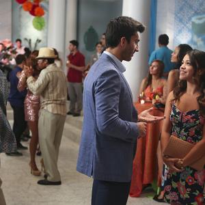 Still of Justin Baldoni and Gina Rodriguez in Jane the Virgin 2014