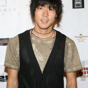 Aaron Yoo at event of In Search of a Midnight Kiss 2007