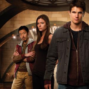 Still of Peyton List, Luke Mitchell, Aaron Yoo, Mathieu Young and Robbie Amell in The Tomorrow People (2013)