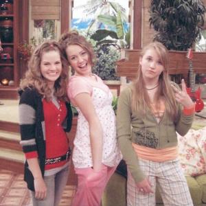 Hayley Chase, Miley Cyrus & Emily Osment on Hannah Montana set