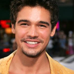 Steven Strait at event of Undiscovered 2005