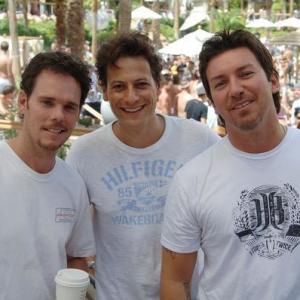Kevin Dillon and Ioan Gruffudd with Richard Wilk