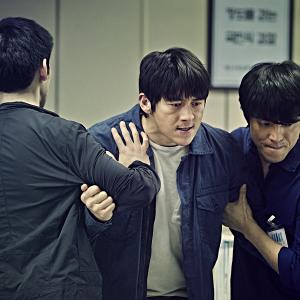 Still of Soo Go in Jibeuro ganeun gil (2013)