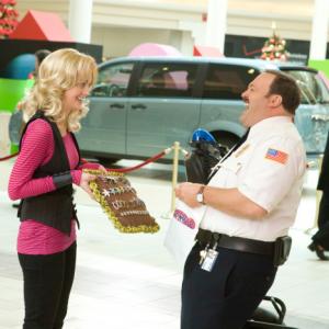 Still of Kevin James and Jayma Mays in Paul Blart Mall Cop 2009