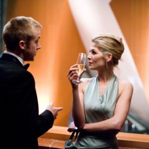 Still of Ryan Gosling and Rosamund Pike in Fracture 2007