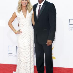 Kevin Frazier and Brooke Anderson at event of The 64th Primetime Emmy Awards (2012)