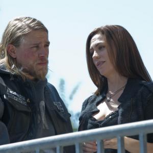 Still of Charlie Hunnam and Maggie Siff in Sons of Anarchy (2008)