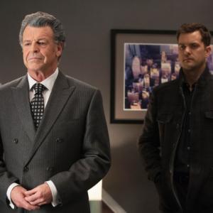 Still of Joshua Jackson and John Noble in Ties riba (2008)