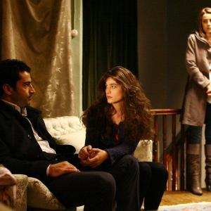 Kenan Imirzalioglu, Cansu Dere and Berrak Tüzünataç in Ezel (2009)