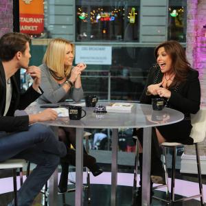 Carrie Keagan with Rachael Ray on VH1's Big Morning Buzz Live with Carrie Keagan