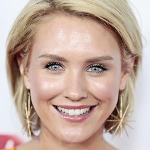 Nicky Whelan at event of Departure Date (2012)
