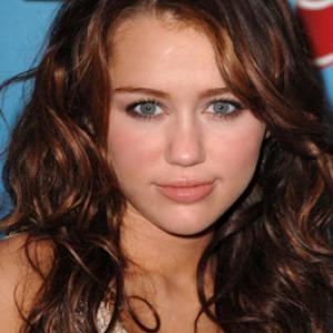 Miley Cyrus at event of American Idol: The Search for a Superstar (2002)