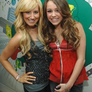 Ashley Tisdale and Miley Cyrus at event of Total Request Live 1999