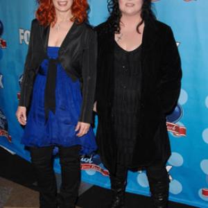 Nancy Wilson and Ann Wilson at event of American Idol The Search for a Superstar 2002