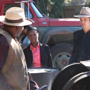 Still of Timothy Olyphant Mykelti Williamson and Erica Tazel in Justified 2010