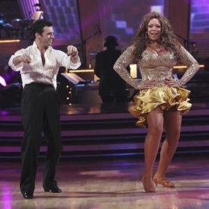 Still of Driton Tony Dovolani and Wendy Williams in Dancing with the Stars 2005