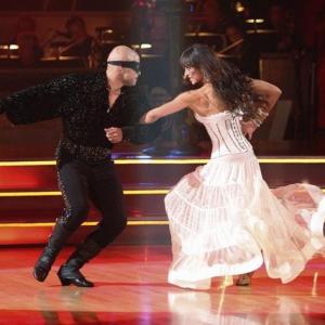 Still of Karina Smirnoff and JR Martinez in Dancing with the Stars 2005