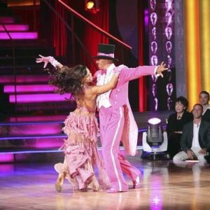 Still of Karina Smirnoff and J.R. Martinez in Dancing with the Stars (2005)