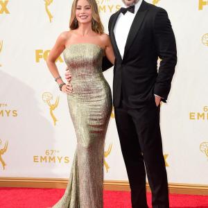 Sofa Vergara and Joe Manganiello at event of The 67th Primetime Emmy Awards 2015
