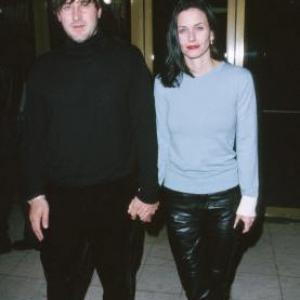 David Arquette and Courteney Cox at event of Goodbye Lover (1998)