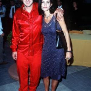 David Arquette and Courteney Cox at event of Snake Eyes (1998)