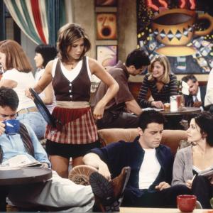 Still of Jennifer Aniston, Courteney Cox, Matt LeBlanc and Matthew Perry in Draugai (1994)