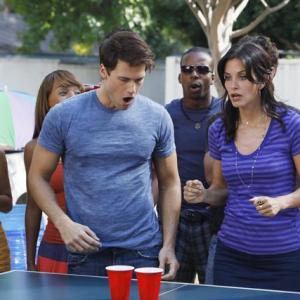 Still of Courteney Cox and Nick Zano in Cougar Town 2009