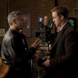 Still of George Clooney and Ryan Gosling in Purvini zaidimai (2011)