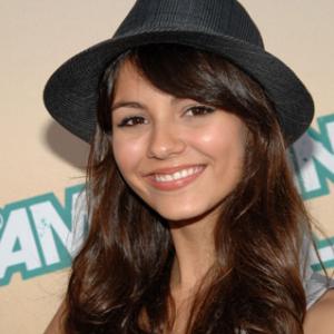 Victoria Justice at event of The American Mall 2008
