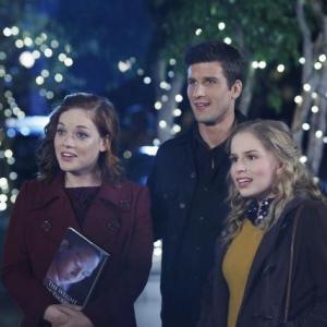 Still of Allie Grant, Parker Young and Jane Levy in Suburgatory (2011)