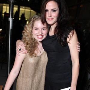 MaryLouise Parker and Allie Grant at event of The 61st Primetime Emmy Awards 2009