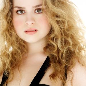 Allie Grant