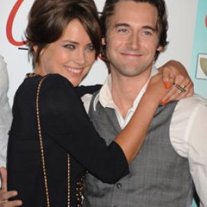 Jessica Stroup and Ryan Eggold