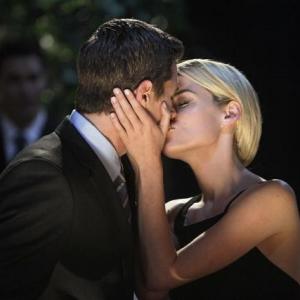 Still of Rachael Taylor and Dave Annable in 666 Park Avenue (2012)