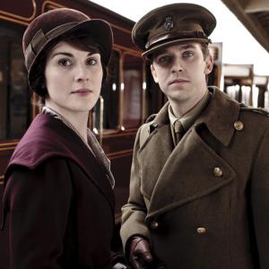 Still of Dan Stevens and Michelle Dockery in Downton Abbey 2010