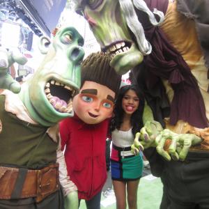 Teala Dunn On The Green Carpet  The 2012 Paranorman Premiere 3