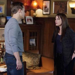 Still of Holly Marie Combs and Chad Lowe in Jaunosios melages (2010)