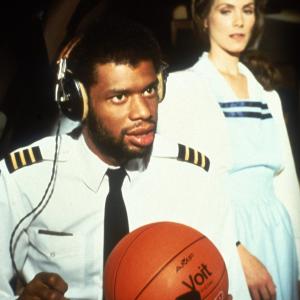 Still of Kareem Abdul-Jabbar and Julie Hagerty in Airplane! (1980)