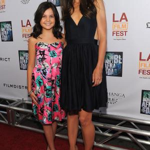 Katie Holmes and Bailee Madison at event of Nebijok tamsos 2010