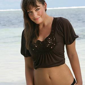 Still of Amanda Kimmel in Survivor 2000