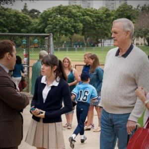 Still of Cassidy Lehrman with Jeremy Piven John Cleese and Perrey Reeves in Entourage